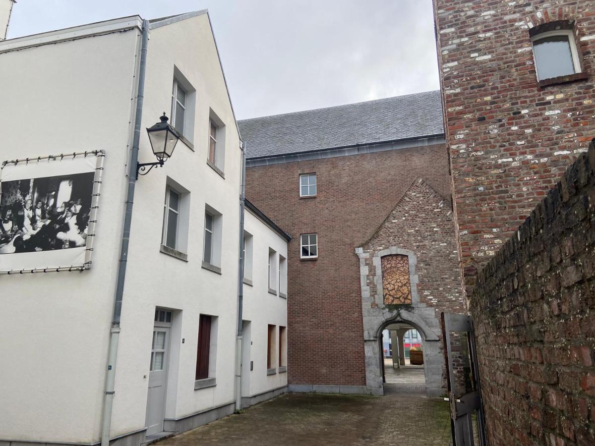 Le Refuge Des Catulas Thuin Buitenkant foto